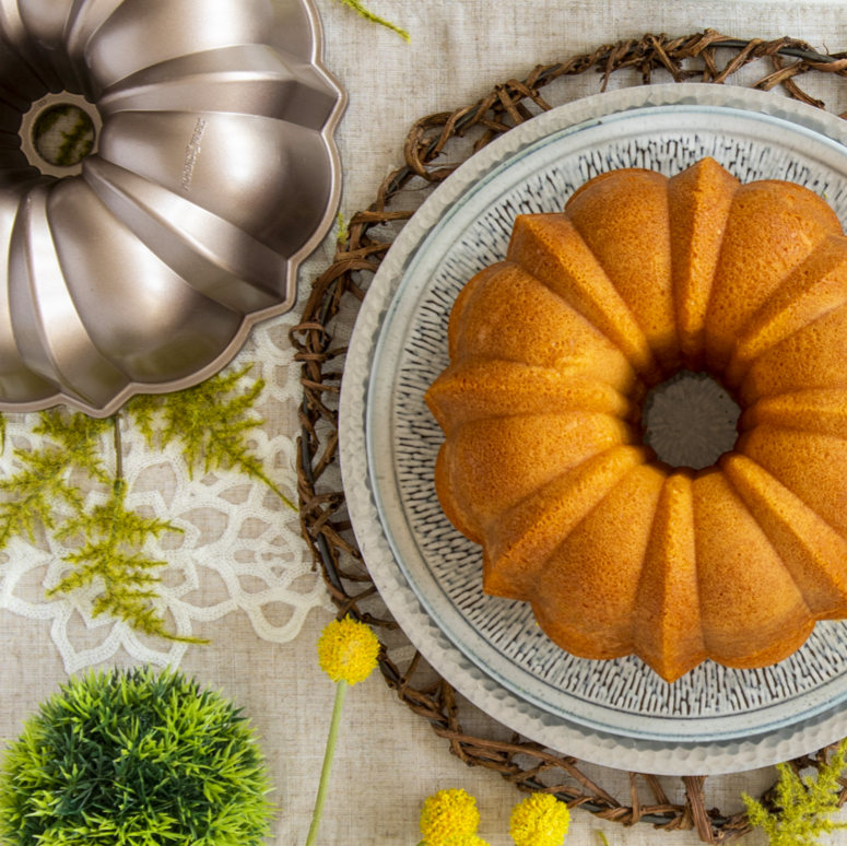 Forma Nordic Ware Original Bundt Pan Forma Nordic Ware Original Bundt Pan