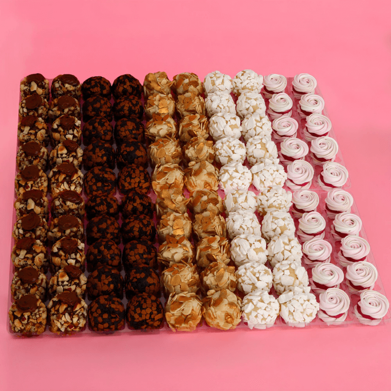 10 Berços para Doces e Brigadeiros com 100 Cavidades 10 Berços para Doces e Brigadeiros com 100 Cavidades