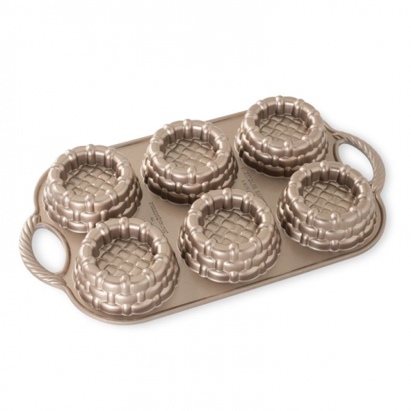 Forma Nordic Ware Shortcake Baskets Forma Nordic Ware Shortcake Baskets