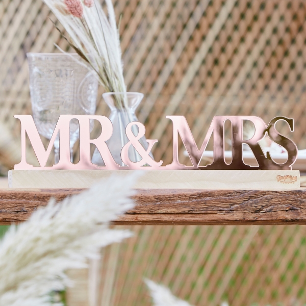 Decoração Mr. & Mrs. Rose Gold