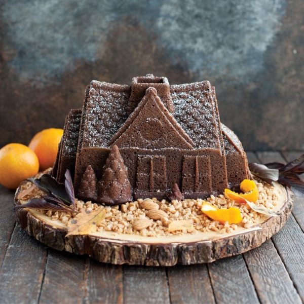 Forma Nordic Ware Gingerbread House 