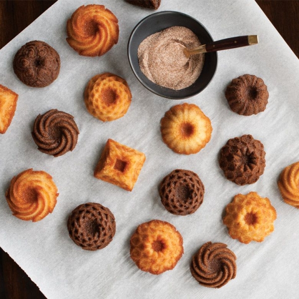Forma Nordic Ware Bundt Charms