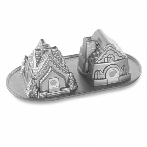 Forma Nordic Ware Gingerbread House Duet 