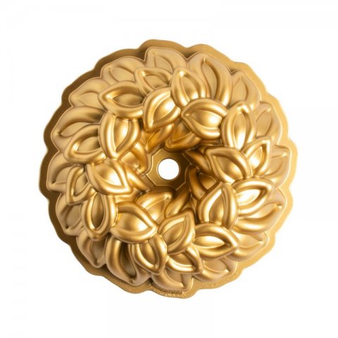 Forma Nordic Ware Laurel Wreath Bundt