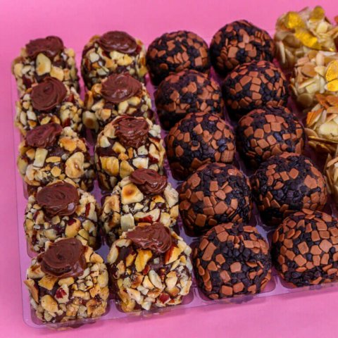 10 Berços para Doces e Brigadeiros com 25 Cavidades