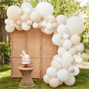 Kit Arco de Balões Branco e Nude