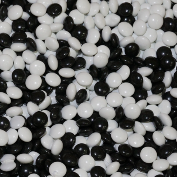 Drageias de Chocolate Preto e Branco 150g