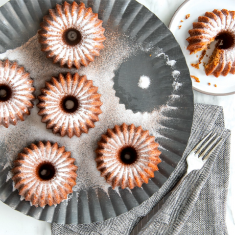 Forma Nordic Ware Brilliance Cakelets